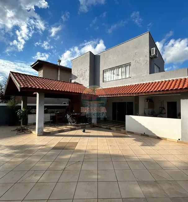 Casa de Condomínio com 4 quartos à venda, 218m2 em Jundiai - SP - imagem 2 Foto 2 de Casa de Condomínio com 4 quartos à venda, 218m2 em Jundiai - SP