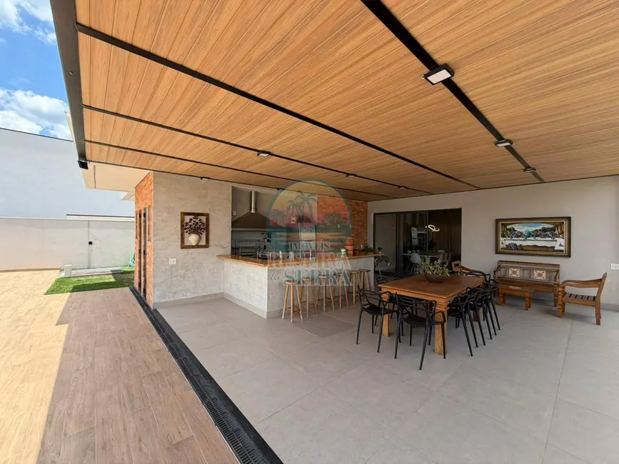 Foto 1 de Casa de Condomínio com 3 quartos à venda, 300m2 em Jundiai - SP