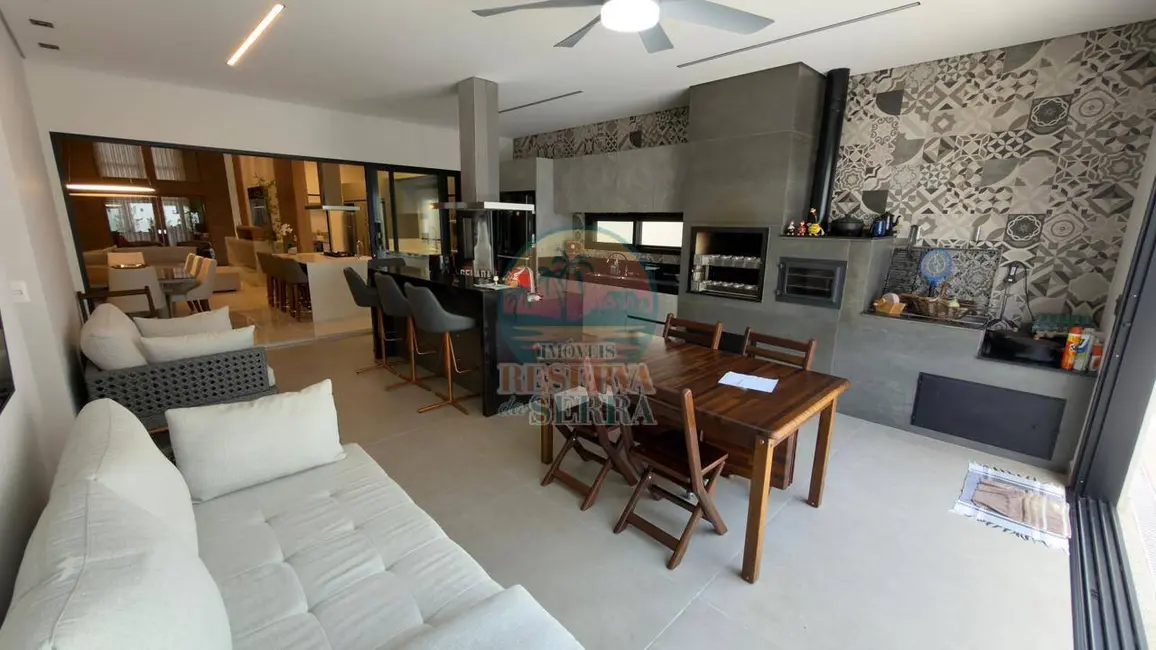 Foto 3 de Casa de Condomínio com 4 quartos à venda, 350m2 em Jundiai - SP