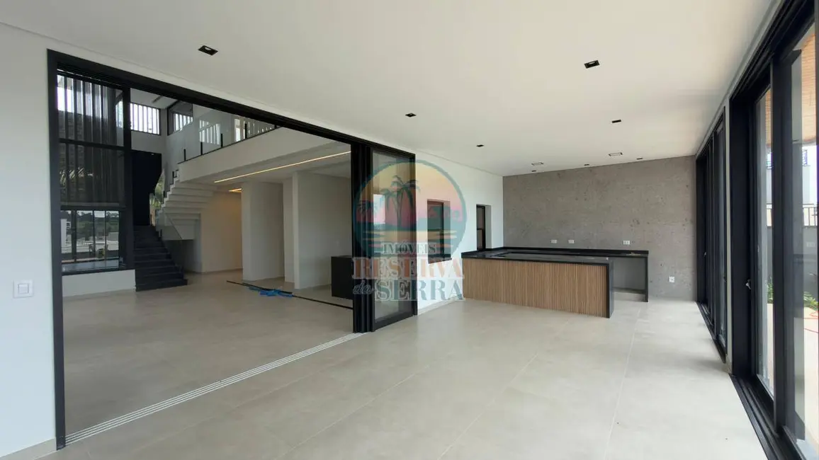 Casa de Condomínio com 4 quartos à venda, 321m2 em Jundiai - SP - imagem 3 Foto 3 de Casa de Condomínio com 4 quartos à venda, 321m2 em Jundiai - SP