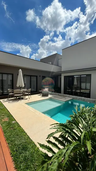 Foto 1 de Casa de Condomínio com 3 quartos à venda e para alugar, 234m2 em Jundiai - SP