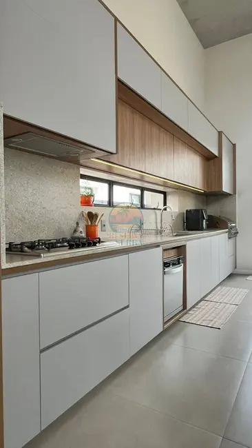 Foto 4 de Casa de Condomínio com 3 quartos à venda e para alugar, 234m2 em Jundiai - SP