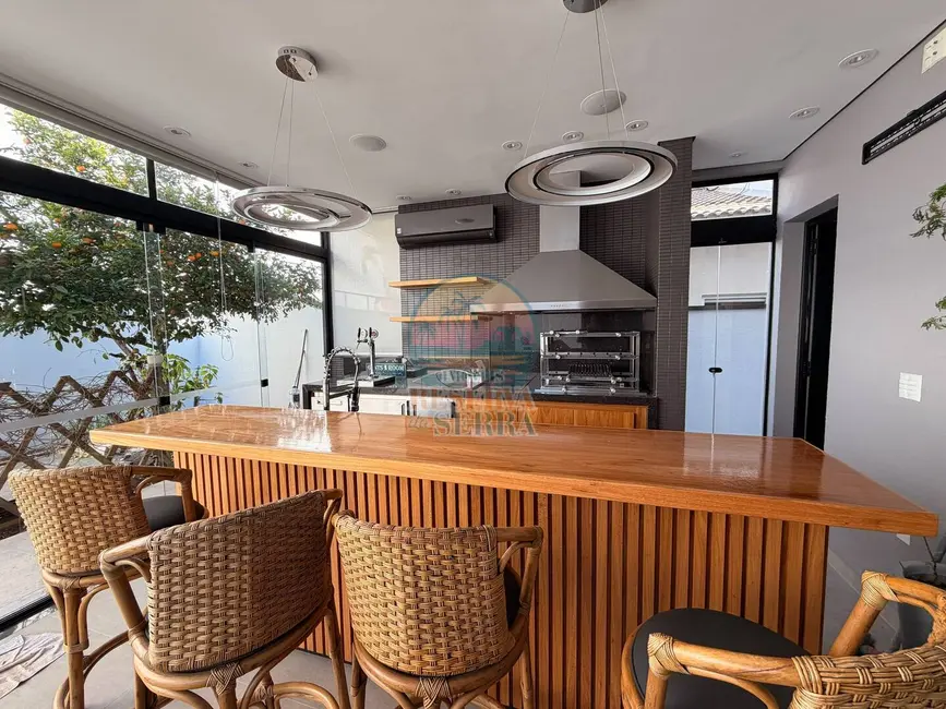 Foto 4 de Casa de Condomínio com 3 quartos para alugar, 300m2 em Jundiai - SP