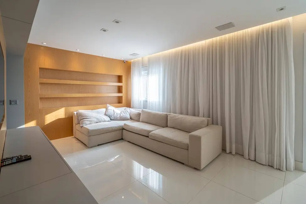 Foto 2 de Apartamento com 2 quartos à venda, 171m2 em Vila Santo Estevão, São Paulo - SP