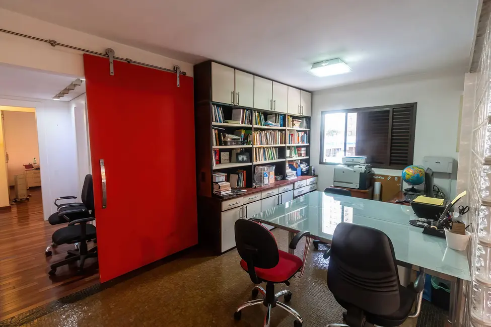Foto 2 de Apartamento com 4 quartos para alugar, 190m2 em Itaim Bibi, São Paulo - SP