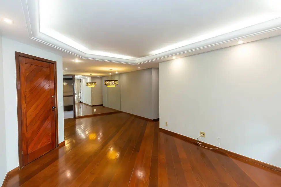 Foto 3 de Apartamento com 4 quartos para alugar, 140m2 em Moema, São Paulo - SP