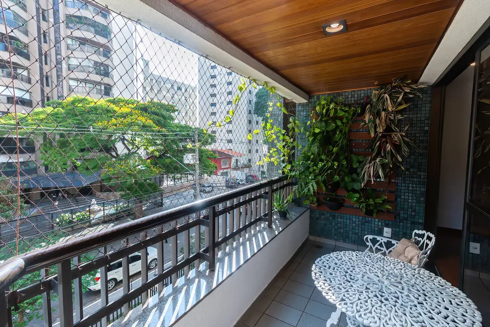 Foto 8 de Apartamento com 4 quartos para alugar, 140m2 em Moema, São Paulo - SP