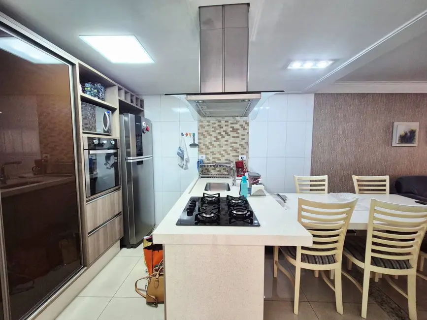 Foto 2 de Casa de Condomínio com 2 quartos à venda, 98m2 em Vila Bertioga, São Paulo - SP