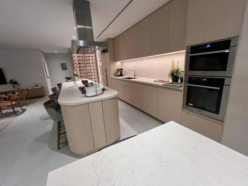Foto 2 de Apartamento à venda, 219m2 em Centro, Florianopolis - SC