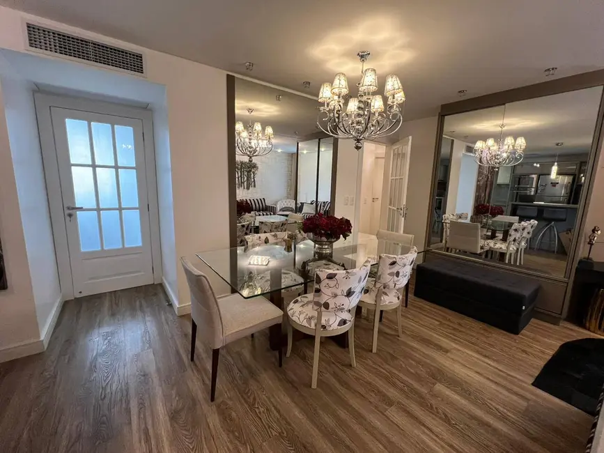 Apartamento com 3 quartos à venda, 125m2 em Centro, Florianopolis - SC - imagem 6 Foto 6 de Apartamento com 3 quartos à venda, 125m2 em Centro, Florianopolis - SC