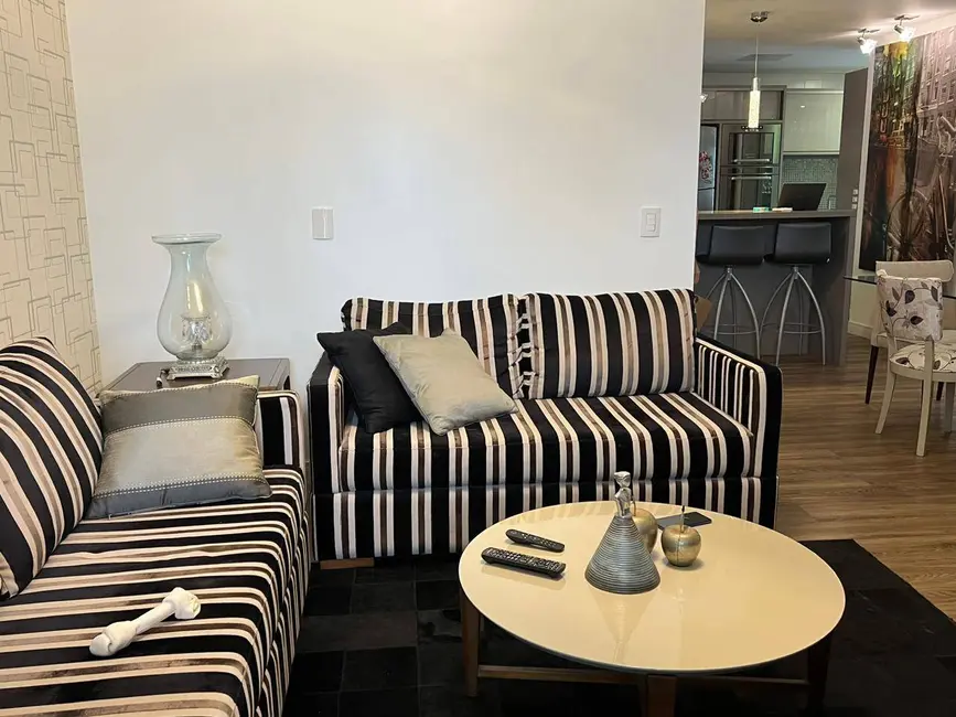 Apartamento com 3 quartos à venda, 125m2 em Centro, Florianopolis - SC - imagem 5 Foto 5 de Apartamento com 3 quartos à venda, 125m2 em Centro, Florianopolis - SC