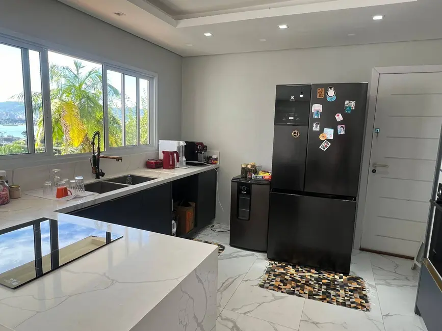 Foto 7 de Casa com 4 quartos à venda, 360m2 em Estreito, Florianopolis - SC