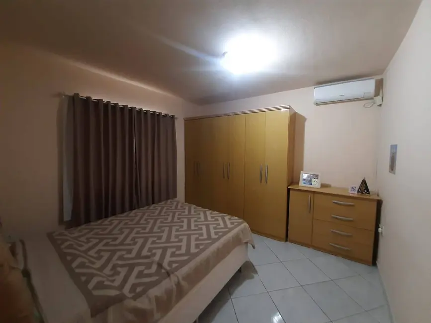 Foto 8 de Casa com 2 quartos à venda, 80m2 em Governador Celso Ramos - SC