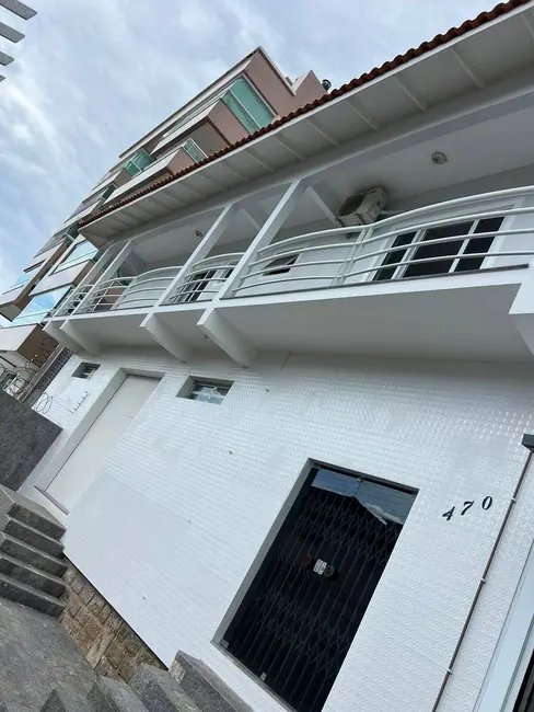 Foto 1 de Casa com 5 quartos à venda, 400m2 em Praia Comprida, Sao Jose - SC