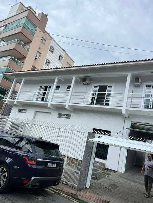 Foto 2 de Casa com 5 quartos à venda, 400m2 em Praia Comprida, Sao Jose - SC