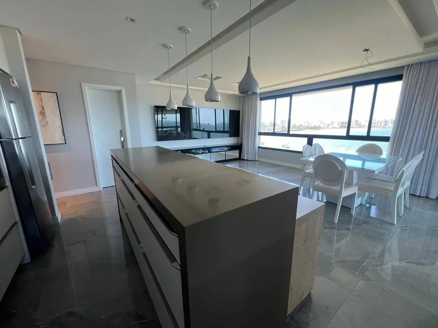 Foto 3 de Apartamento com 3 quartos à venda, 150m2 em Sao Jose - SC