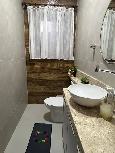 Foto 3 de Casa com 4 quartos à venda, 240m2 em Balneário, Florianopolis - SC