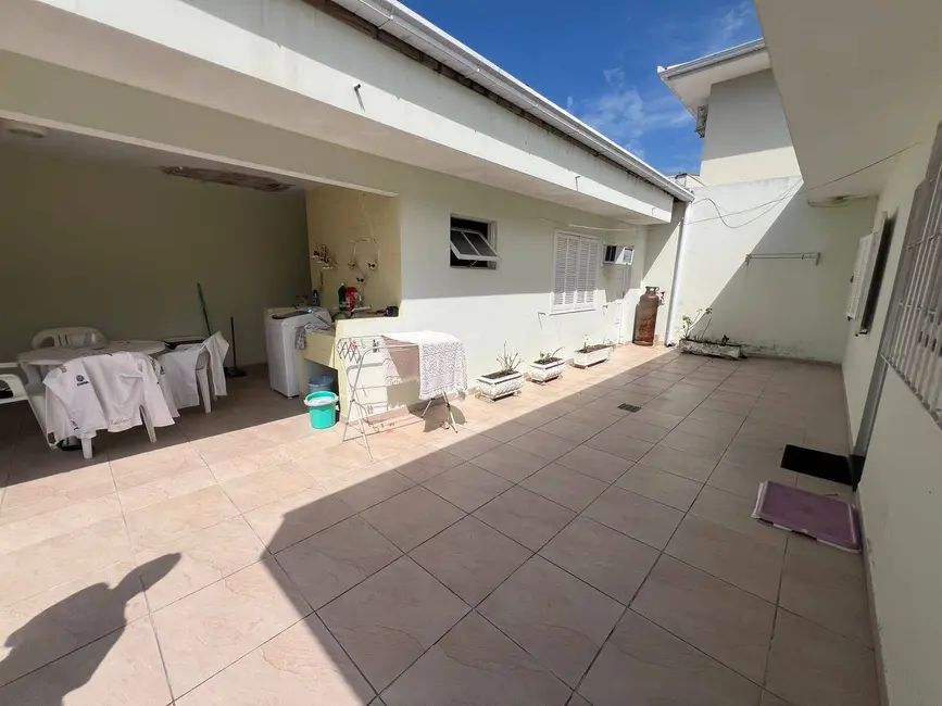 Foto 6 de Casa com 4 quartos à venda, 260m2 em Balneário, Florianopolis - SC
