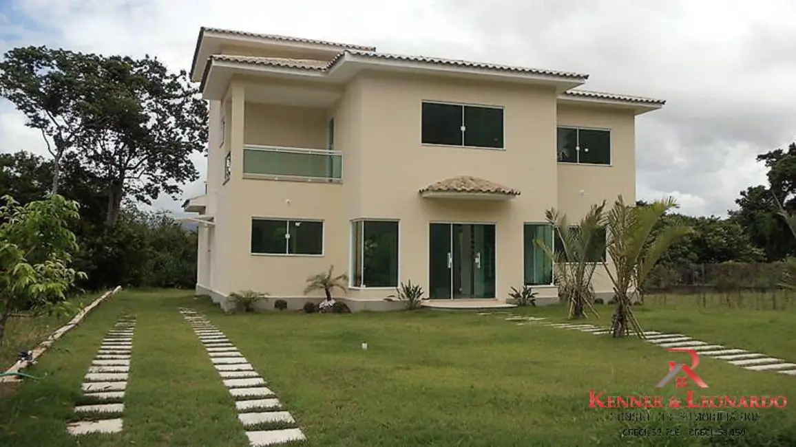 Foto 1 de Casa com 4 quartos à venda, 240m2 em Ubatiba, Marica - RJ