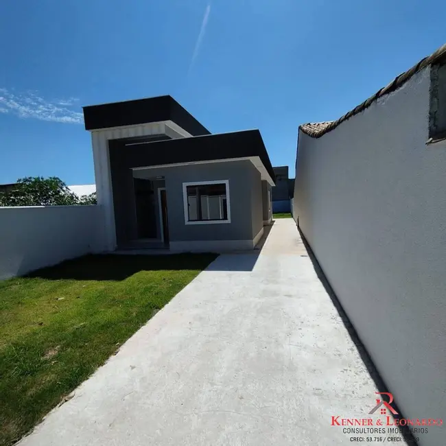 Foto 2 de Casa com 2 quartos à venda, 101m2 em Jardim Atlântico Oeste (Itaipuaçu), Marica - RJ