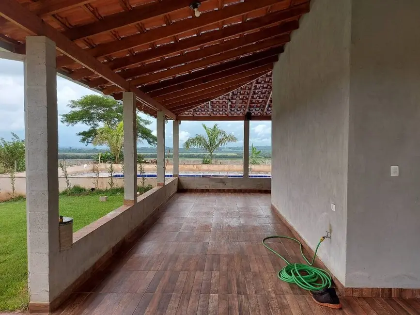 Chácara com 5 quartos à venda, 2100m2 em Sertanopolis - PR - imagem 9 Foto 9 de Chácara com 5 quartos à venda, 2100m2 em Sertanopolis - PR