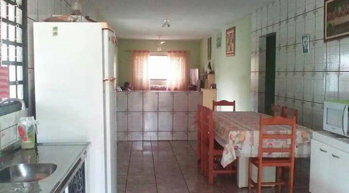 Chácara com 3 quartos à venda, 1550m2 em Jataizinho - PR - imagem 8 Foto 8 de Chácara com 3 quartos à venda, 1550m2 em Jataizinho - PR