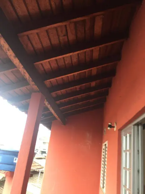 Sobrado com 3 quartos à venda, 300m2 em Jardim Silvino, Cambe - PR - imagem 8 Foto 8 de Sobrado com 3 quartos à venda, 300m2 em Jardim Silvino, Cambe - PR
