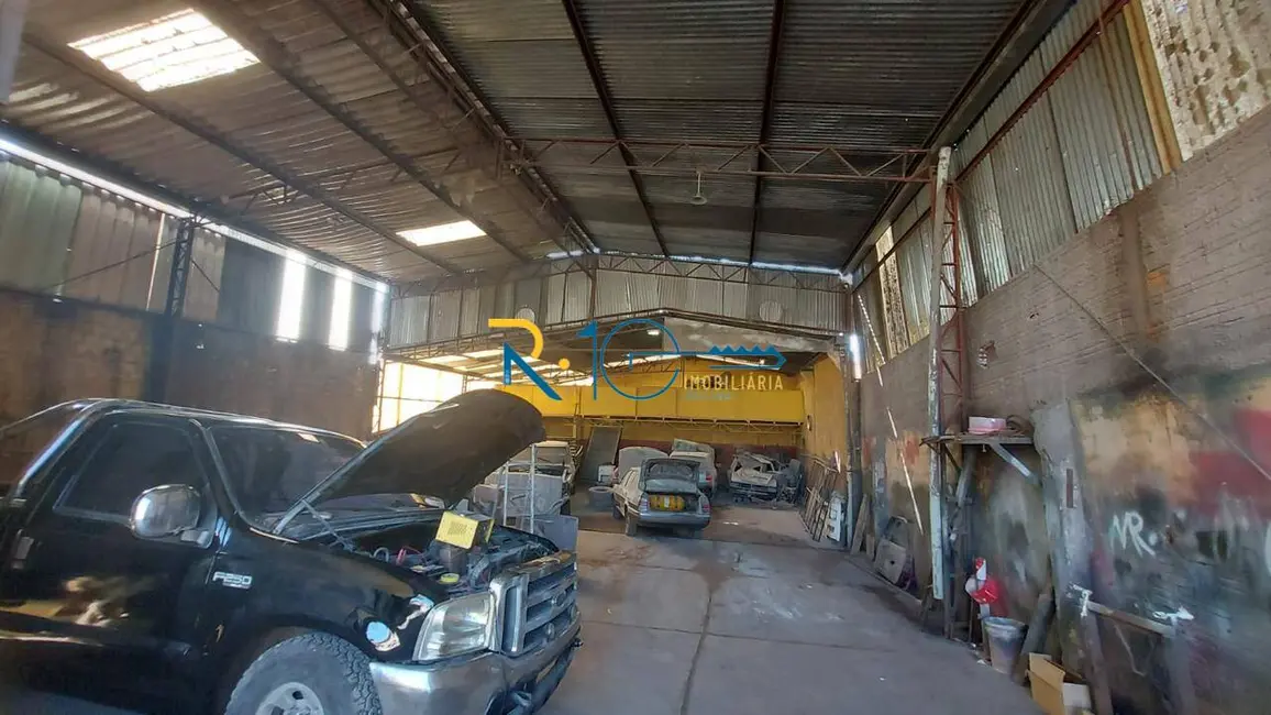 Foto 2 de Sala Comercial à venda, 300m2 em Parque Residencial Ana Rosa, Cambe - PR