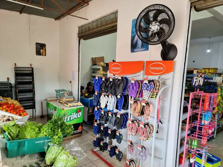 Sala Comercial à venda, 325m2 em Tarobá, Londrina - PR - imagem 6 Foto 6 de Sala Comercial à venda, 325m2 em Tarobá, Londrina - PR