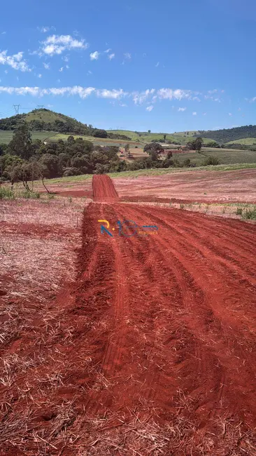 Foto 1 de Chácara à venda, 1204m2 em Londrina - PR