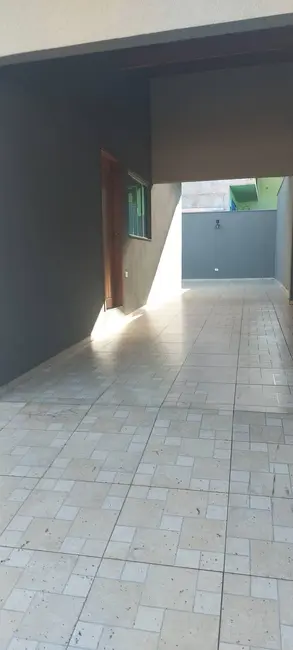 Casa com 3 quartos à venda, 200m2 em Pacaembu, Londrina - PR - imagem 3 Foto 3 de Casa com 3 quartos à venda, 200m2 em Pacaembu, Londrina - PR