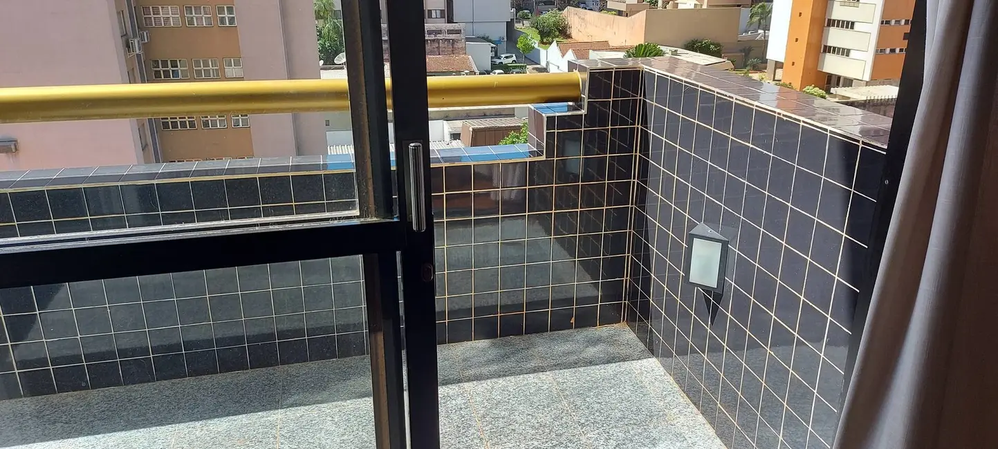 Apartamento com 3 quartos à venda, 190m2 em Centro, Londrina - PR - imagem 3 Foto 3 de Apartamento com 3 quartos à venda, 190m2 em Centro, Londrina - PR