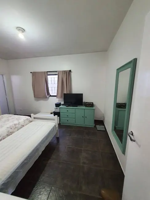 Foto 8 de Casa com 2 quartos à venda, 250m2 em Tarobá, Londrina - PR