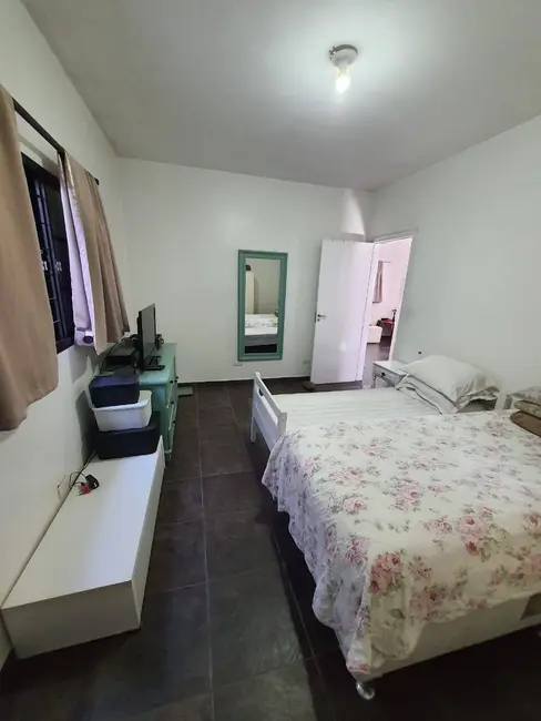 Foto 7 de Casa com 2 quartos à venda, 250m2 em Tarobá, Londrina - PR