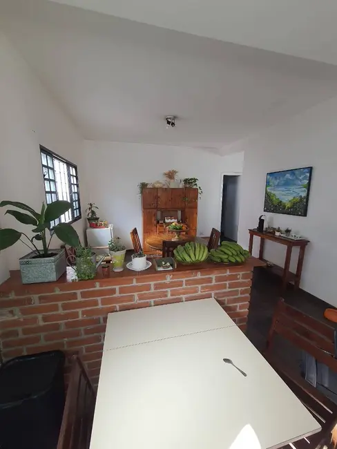 Foto 5 de Casa com 2 quartos à venda, 250m2 em Tarobá, Londrina - PR