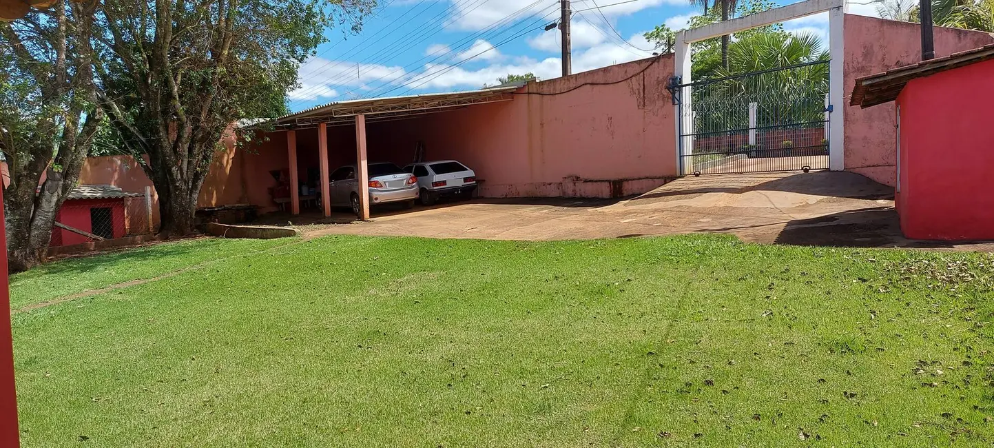 Chácara com 2 quartos à venda, 6000m2 em Londrina - PR - imagem 2 Foto 2 de Chácara com 2 quartos à venda, 6000m2 em Londrina - PR