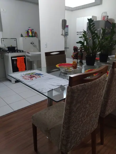 Apartamento com 2 quartos à venda, 45m2 em Conjunto Habitacional José Garcia Molina, Londrina - PR - imagem 7 Foto 7 de Apartamento com 2 quartos à venda, 45m2 em Conjunto Habitacional José Garcia Molina, Londrina - PR