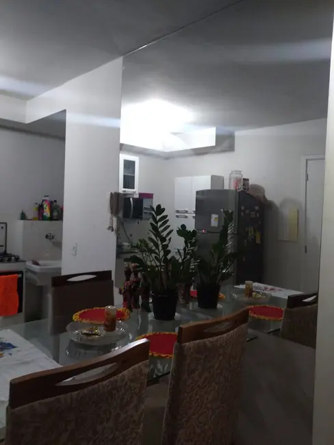 Apartamento com 2 quartos à venda, 45m2 em Conjunto Habitacional José Garcia Molina, Londrina - PR - imagem 8 Foto 8 de Apartamento com 2 quartos à venda, 45m2 em Conjunto Habitacional José Garcia Molina, Londrina - PR