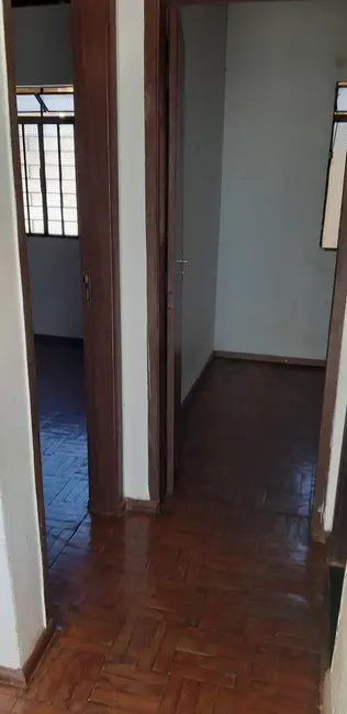 Foto 6 de Casa com 3 quartos à venda, 200m2 em Conjunto Parigot de Souza 1, Londrina - PR