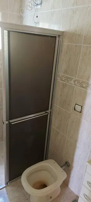 Casa com 2 quartos à venda, 250m2 em Tarobá, Londrina - PR - imagem 9 Foto 9 de Casa com 2 quartos à venda, 250m2 em Tarobá, Londrina - PR