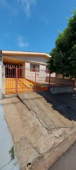 Foto 2 de Casa com 3 quartos à venda, 337m2 em Santa Rita 1, Londrina - PR