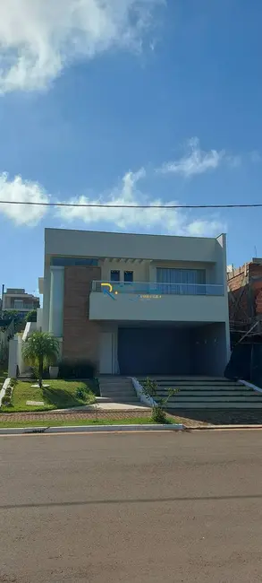 Casa com 3 quartos à venda, 250m2 em Londrina - PR - imagem 2 Foto 2 de Casa com 3 quartos à venda, 250m2 em Londrina - PR