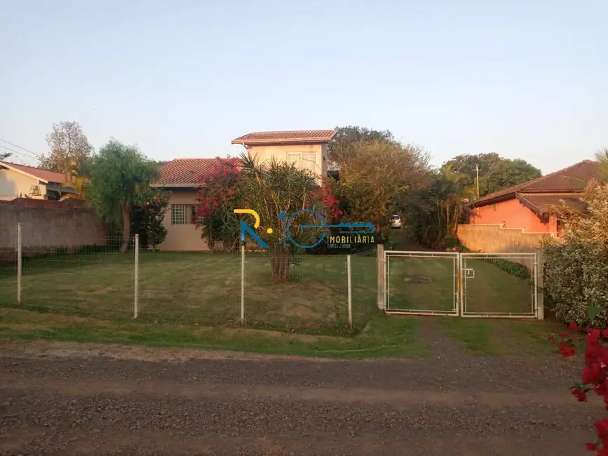 Foto 1 de Chácara com 3 quartos à venda, 1500m2 em Londrina - PR
