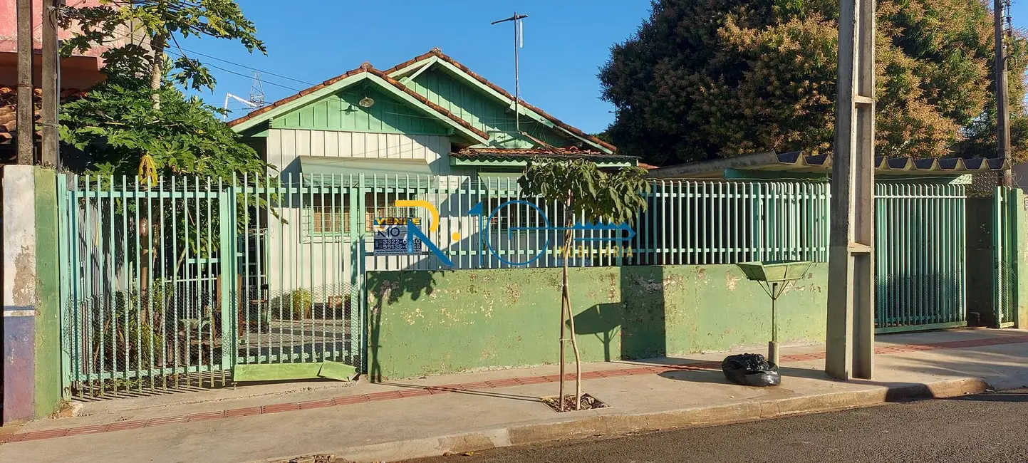 Casa com 3 quartos à venda, 300m2 em Novo Antares, Londrina - PR - imagem 1 Foto 1 de Casa com 3 quartos à venda, 300m2 em Novo Antares, Londrina - PR
