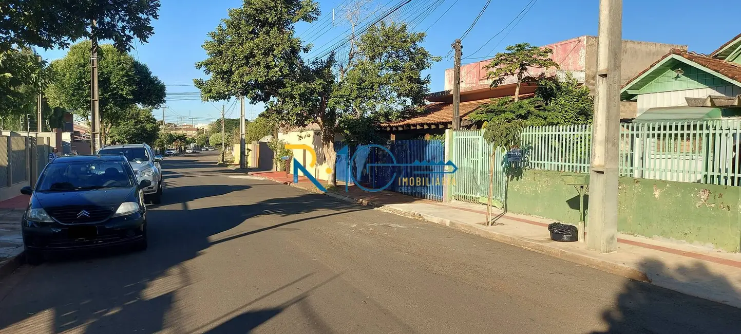 Casa com 3 quartos à venda, 300m2 em Novo Antares, Londrina - PR - imagem 2 Foto 2 de Casa com 3 quartos à venda, 300m2 em Novo Antares, Londrina - PR