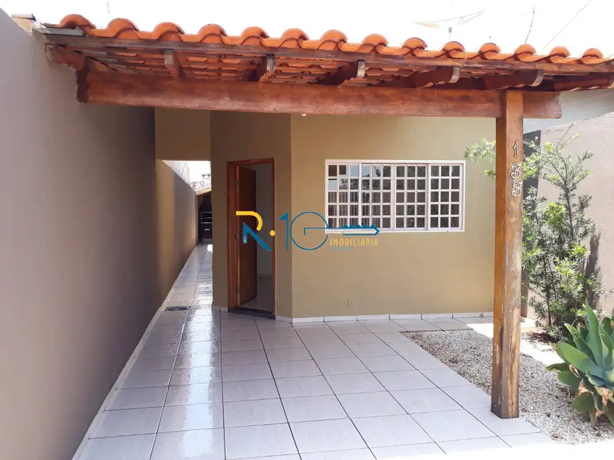 Casa com 2 quartos à venda, 125m2 em Residencial Loris Sahyun, Londrina - PR - imagem 3 Foto 3 de Casa com 2 quartos à venda, 125m2 em Residencial Loris Sahyun, Londrina - PR