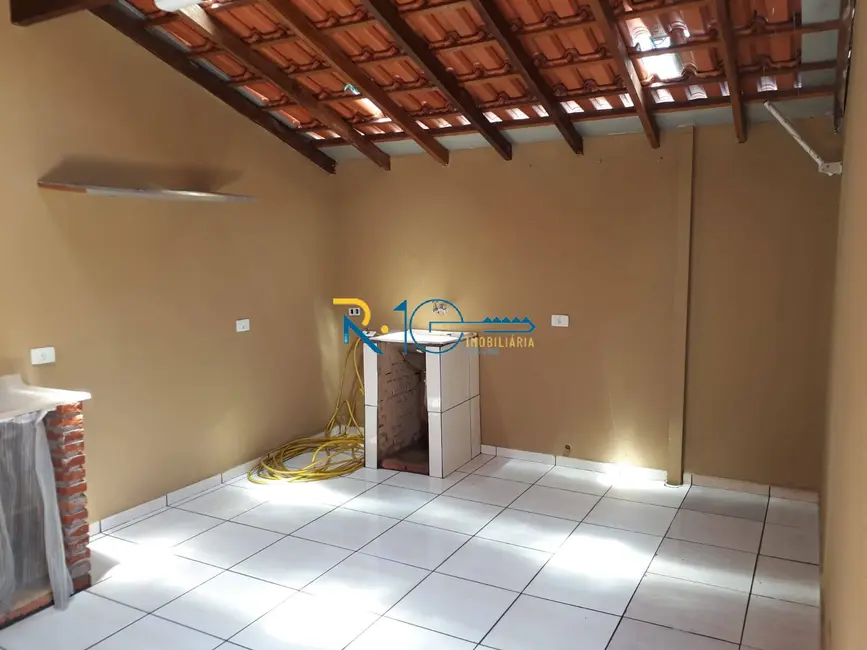 Casa com 2 quartos à venda, 125m2 em Residencial Loris Sahyun, Londrina - PR - imagem 8 Foto 8 de Casa com 2 quartos à venda, 125m2 em Residencial Loris Sahyun, Londrina - PR