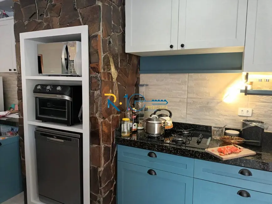 Foto 8 de Casa com 3 quartos à venda, 300m2 em Jardim São Paulo, Cambe - PR