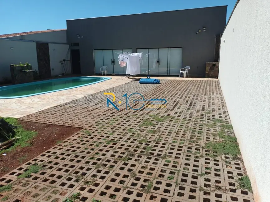 Foto 1 de Casa com 3 quartos à venda, 300m2 em Jardim São Paulo, Cambe - PR