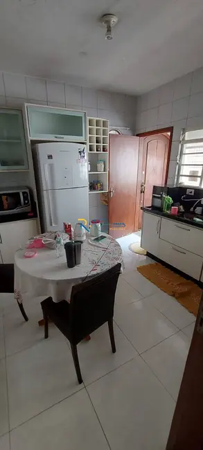 Casa com 5 quartos à venda, 309m2 em Boa Vista, Londrina - PR - imagem 5 Foto 5 de Casa com 5 quartos à venda, 309m2 em Boa Vista, Londrina - PR